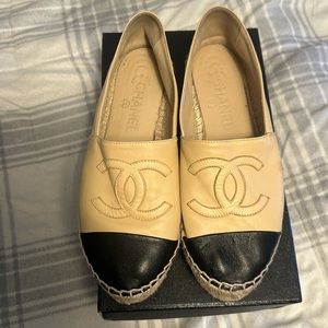 Chanel lambkin espadrilles beige and black size 38 authentic!